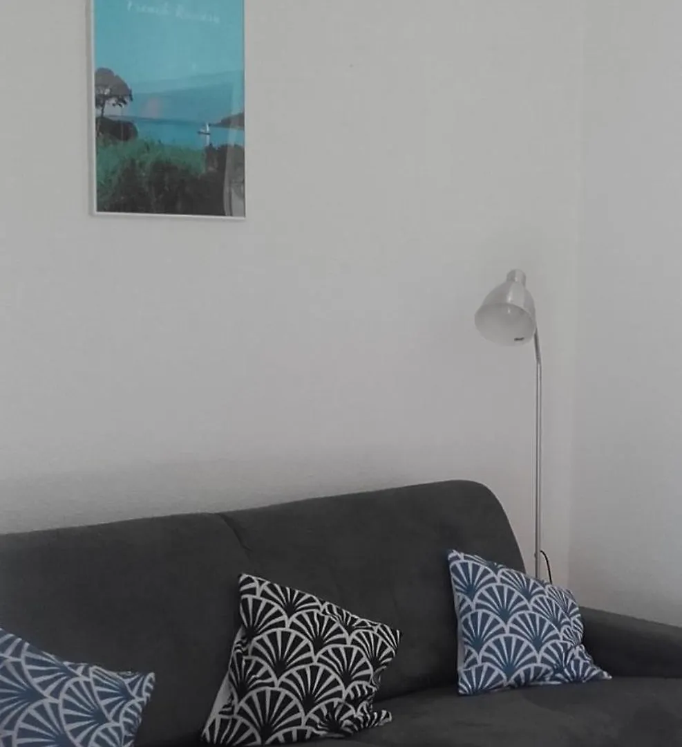 Appartement Vue Mer Piscines Parking Les Coraux Agay Plage Saint-Raphael  France